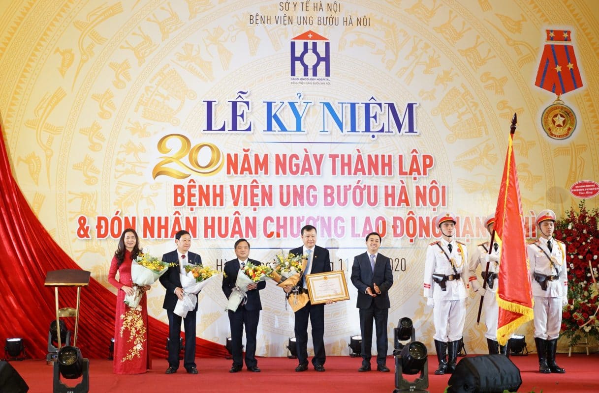 Kỷ niệm 20 năm ngày thành lập và đón nhận Huân chương Lao động hạng Nhì